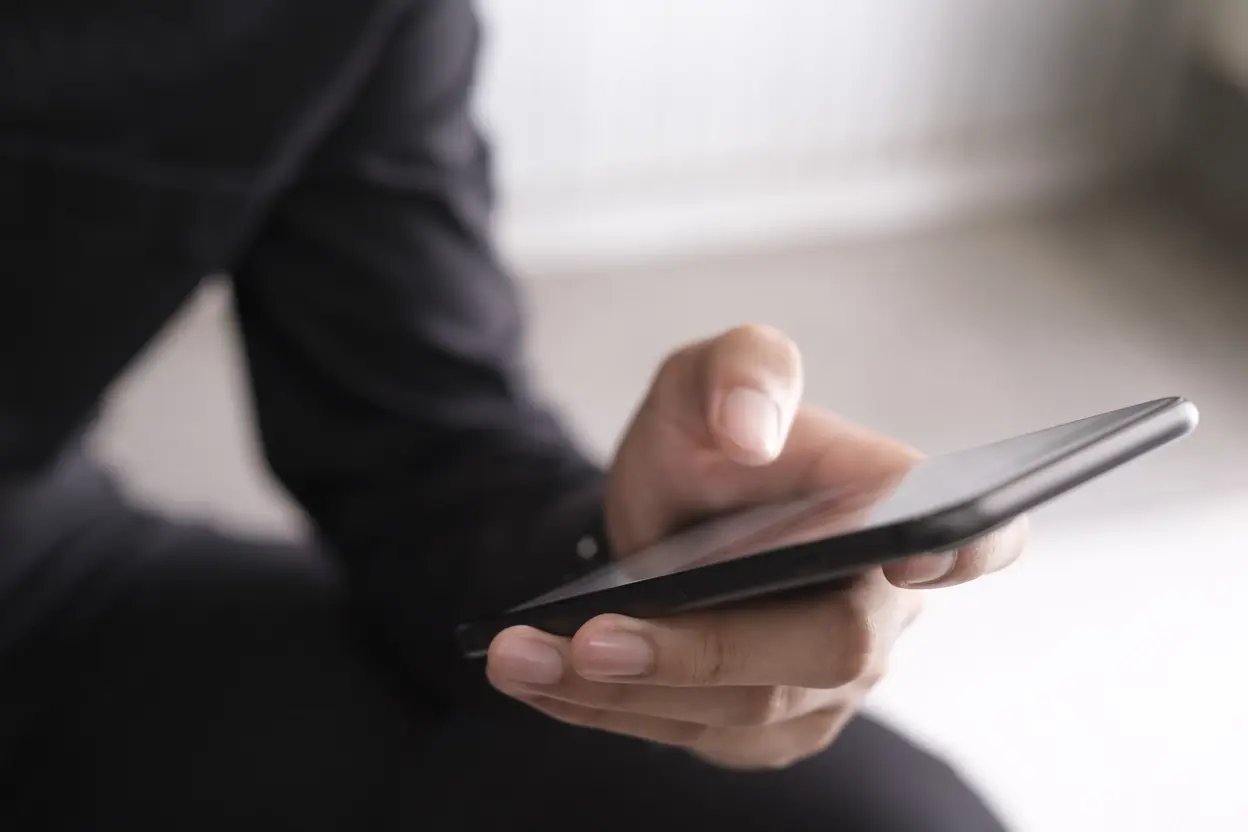 Mobile App (Client)