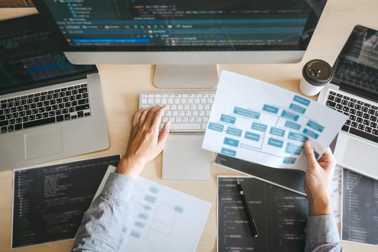 Programmer desiging and developing a mobile app